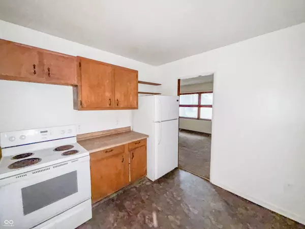 Indianapolis, IN 46218,2948 Kristen DR E