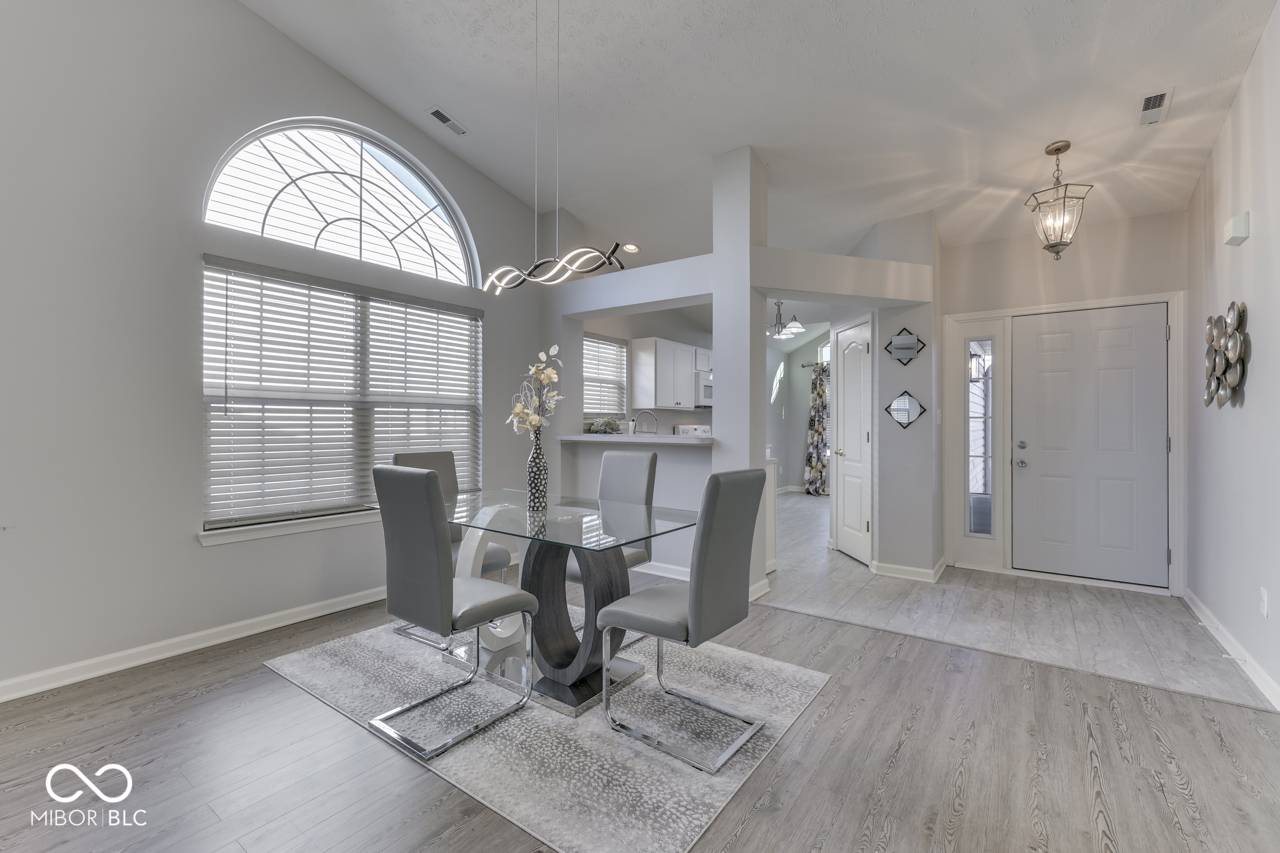Greenwood, IN 46143,2814 Cadogan DR