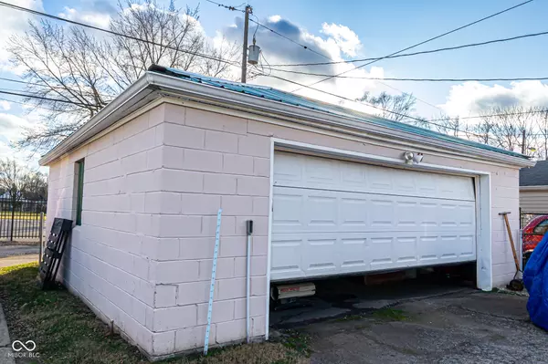 Indianapolis, IN 46201,4815 English AVE