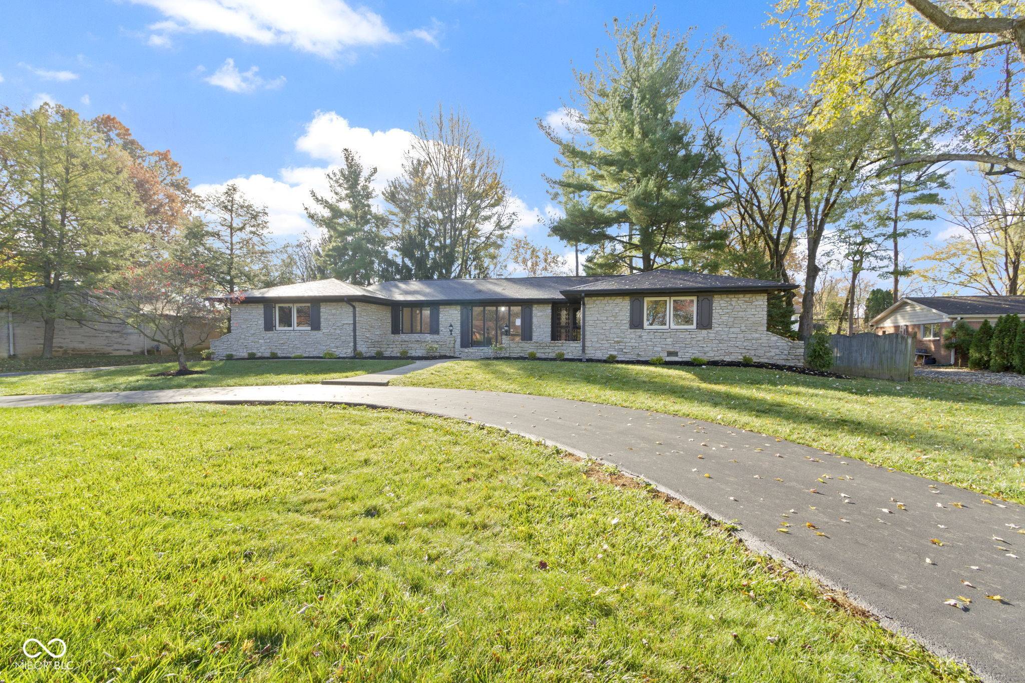 Indianapolis, IN 46260,505 Woodmere DR