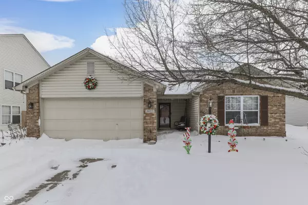 5827 Ashcroft DR, Indianapolis, IN 46221
