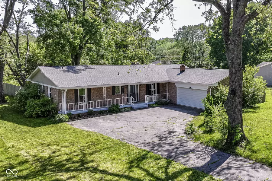 475 Golf LN, Indianapolis, IN 46260