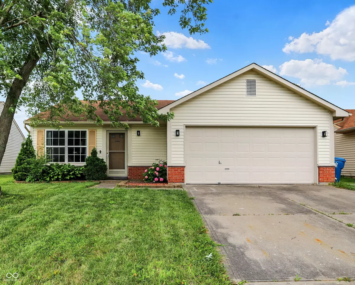 Indianapolis, IN 46221,5327 Milhouse RD