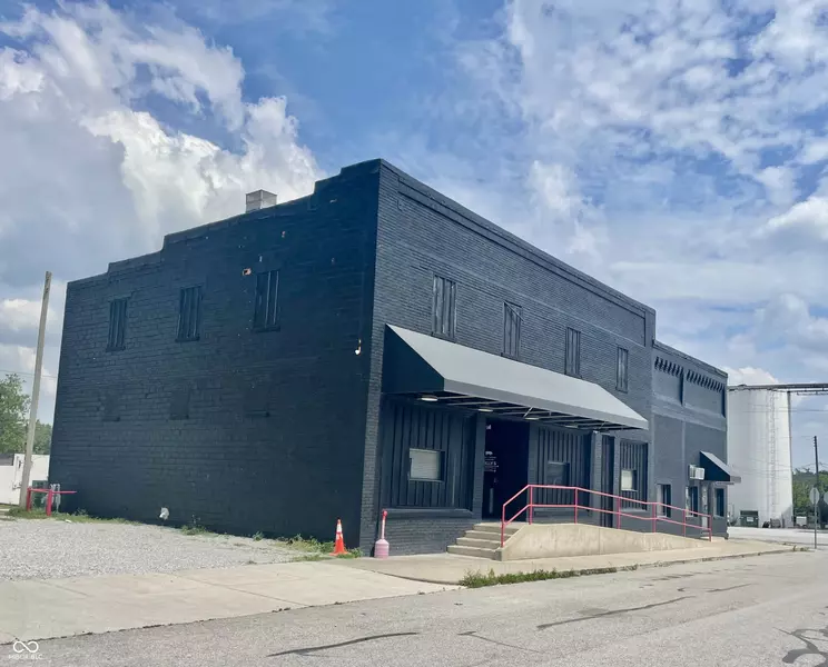 727 S Main ST, Greencastle, IN 46135