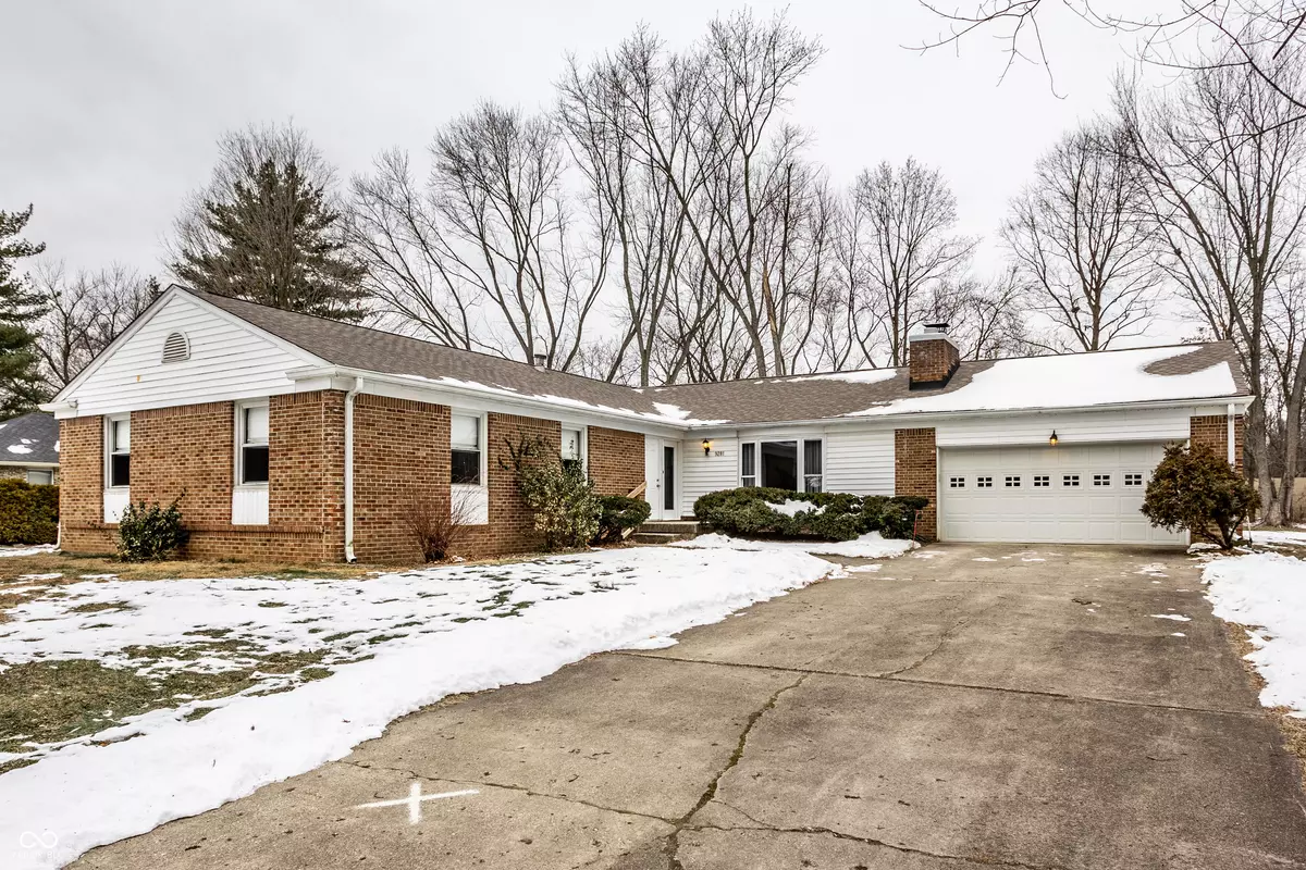 Indianapolis, IN 46240,9281 N Temple AVE