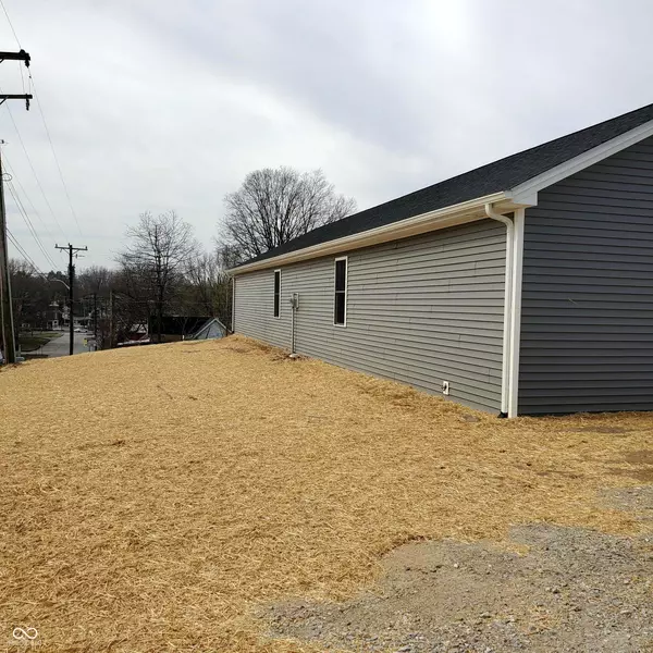 Brownstown, IN 47220,1097 W Vine ST