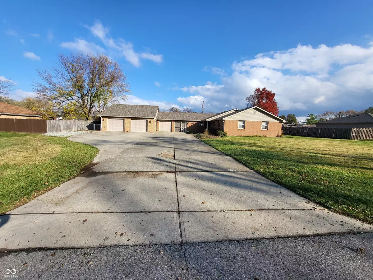 Anderson, IN 46017,934 S 300 E