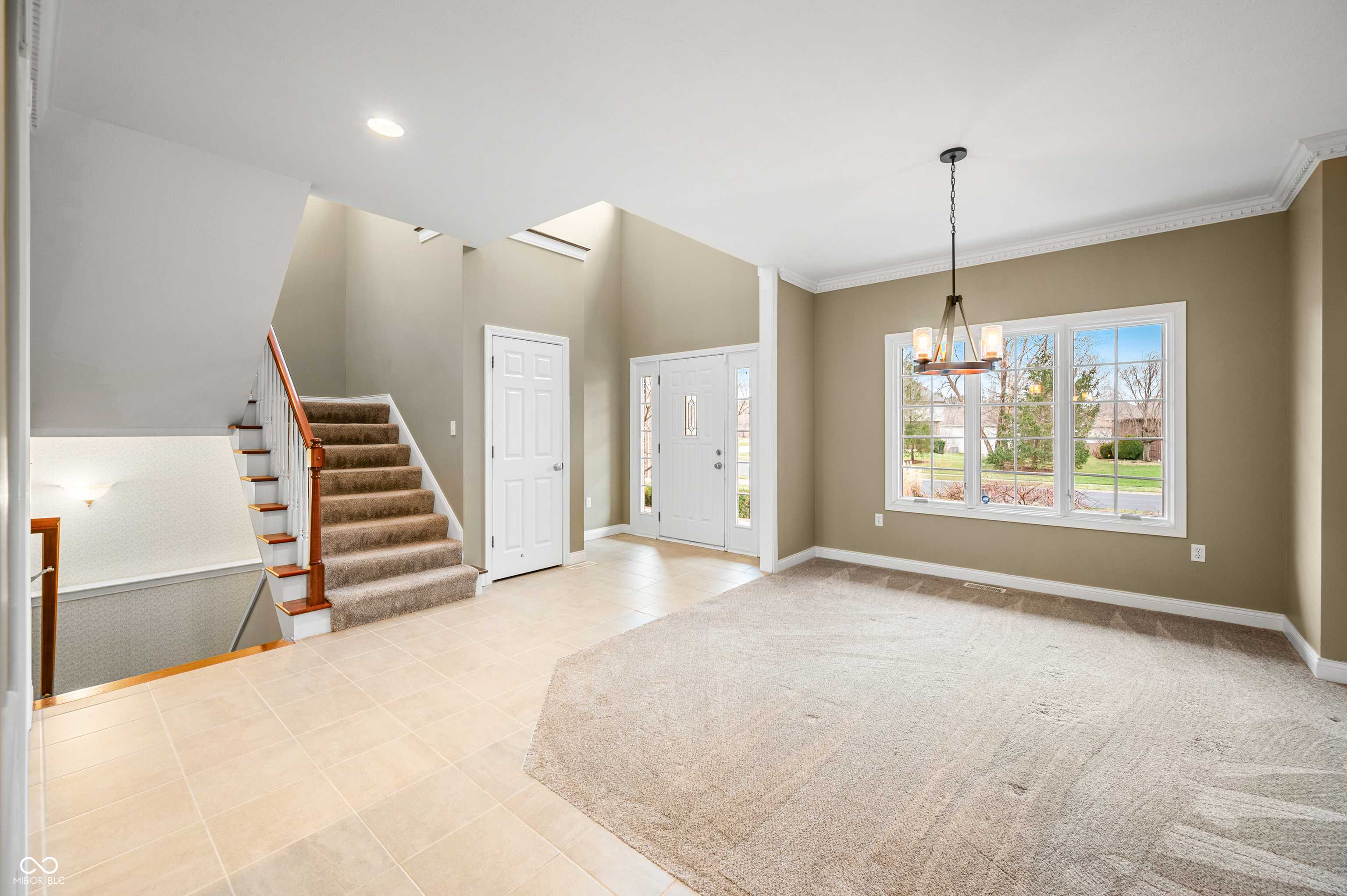 Columbus, IN 47201,685 Greystone CT
