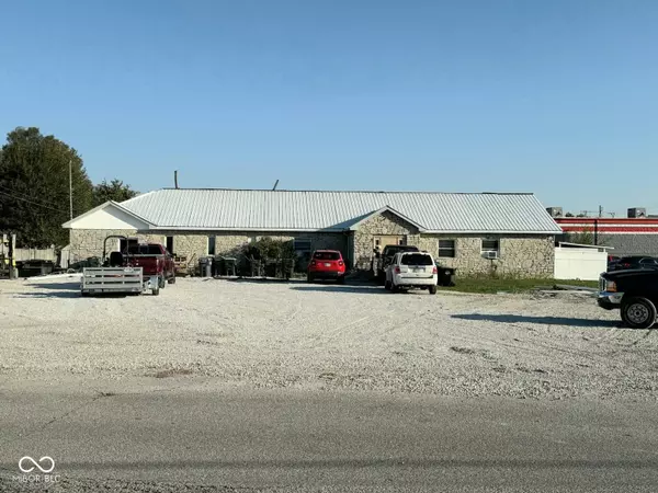 314 E Barachel LN, Greensburg, IN 47240