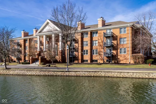 Indianapolis, IN 46260,8690 Jaffa Ct W DR #18