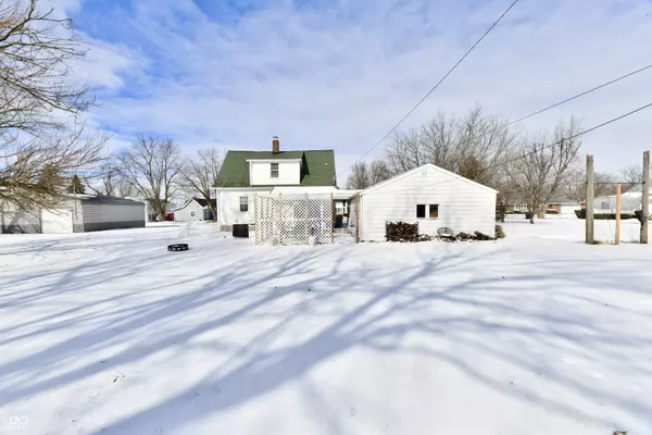 Elwood, IN 46036,2015 N D ST