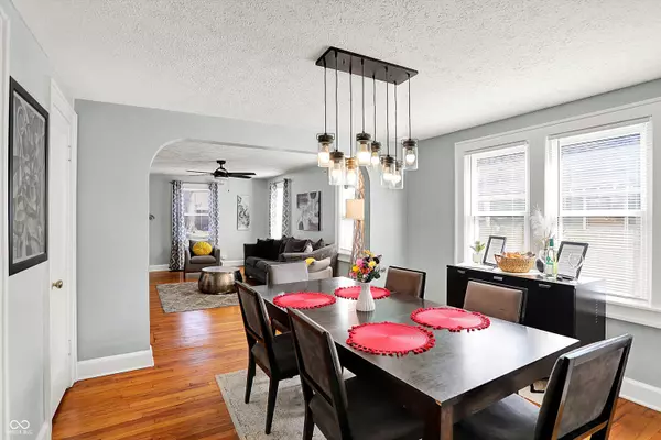 Indianapolis, IN 46220,5860 Indianola AVE