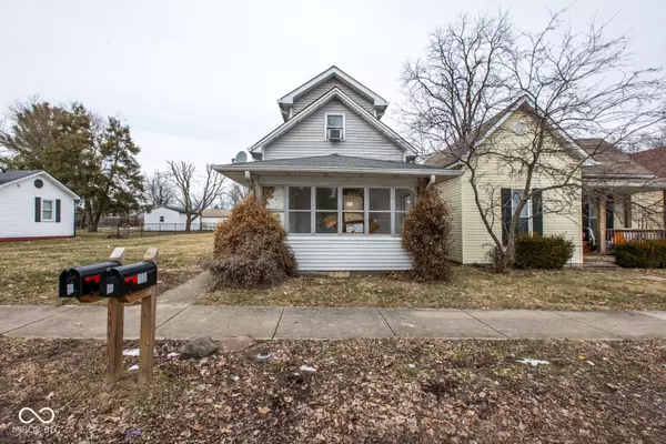 216 E Lincoln ST, Greenfield, IN 46140