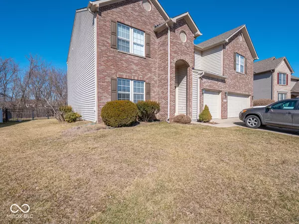Indianapolis, IN 46217,7536 Shasta DR