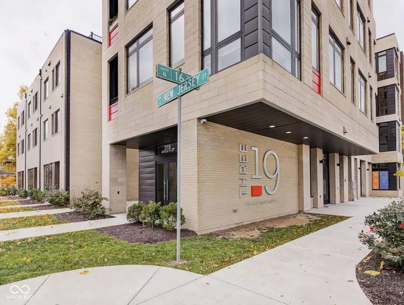 319 E 16th ST #302, Indianapolis, IN 46202
