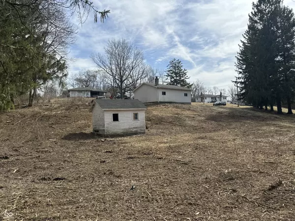 Eaton, IN 47338,219 N Russell ST