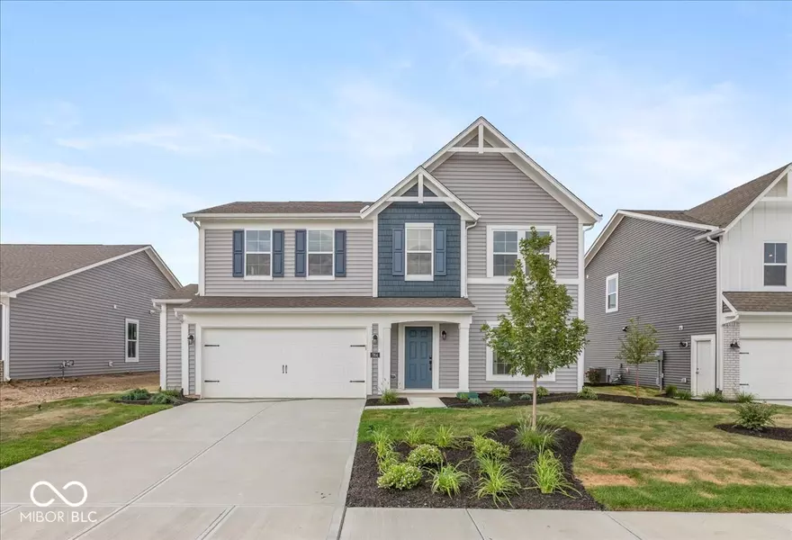 764 Oakleaf DR, Greenfield, IN 46140