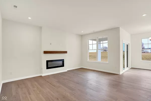 Greenfield, IN 46140,1627 Clover Crossing DR
