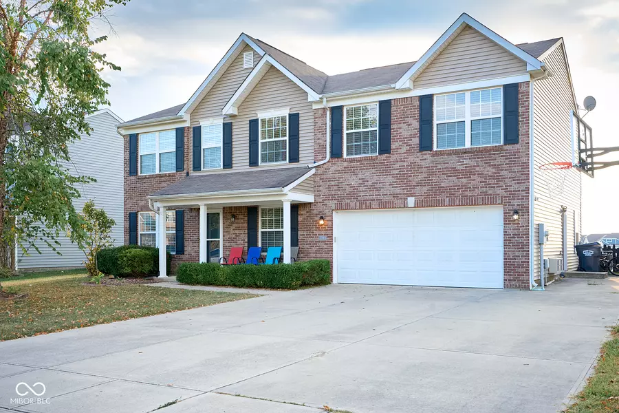 1288 Ivory CT, Greenwood, IN 46143