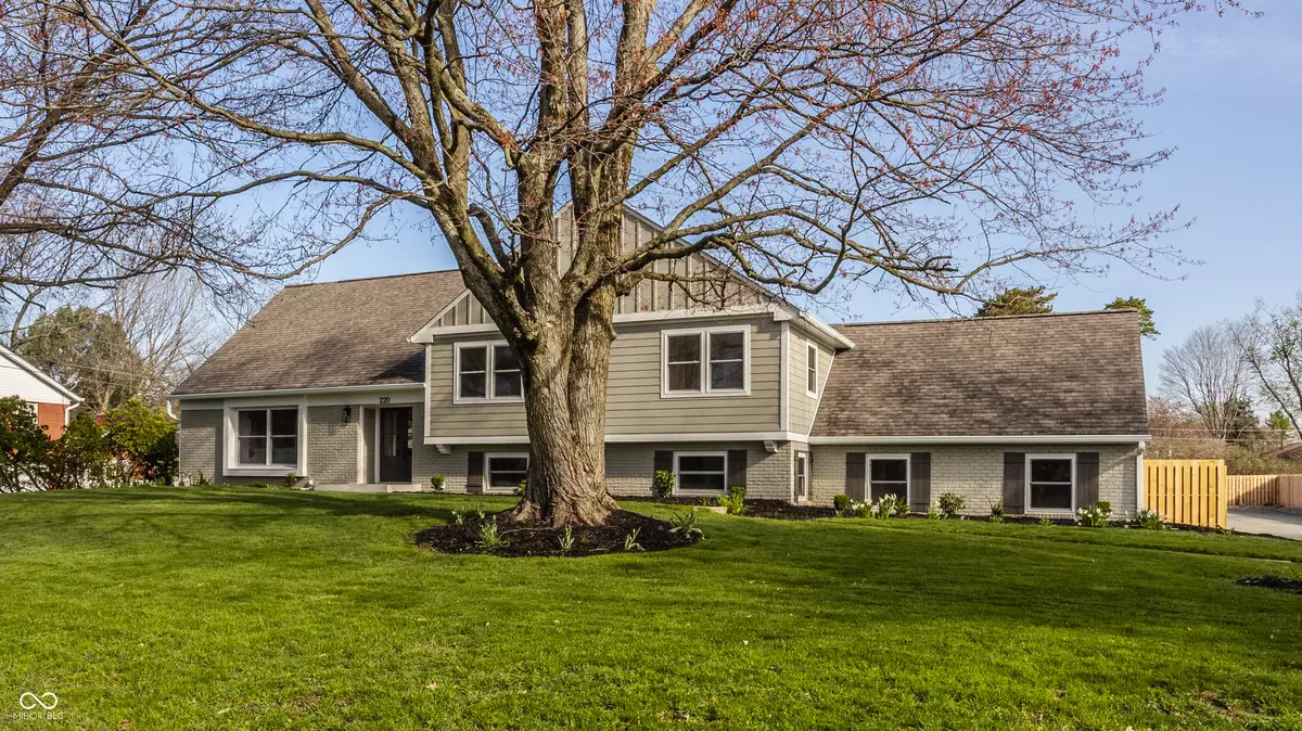 Indianapolis, IN 46260,220 Pine DR