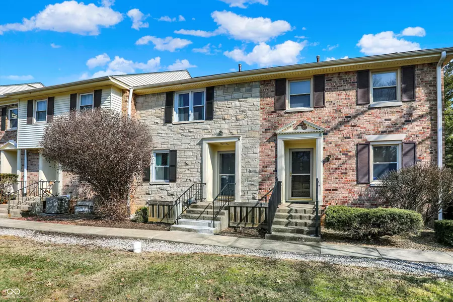 132 N Park Ridge RD, Bloomington, IN 47408