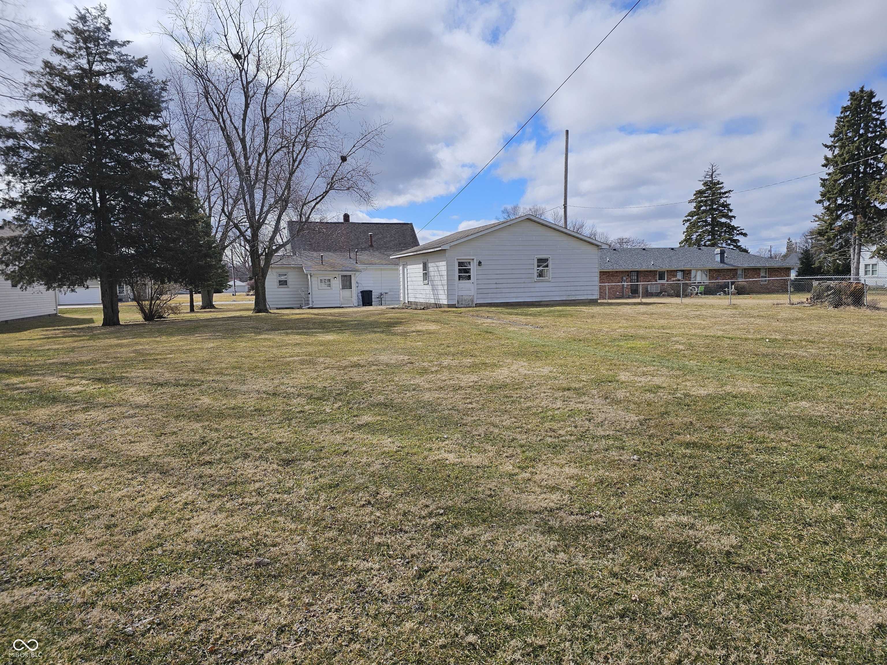 Elwood, IN 46036,1624 S P ST