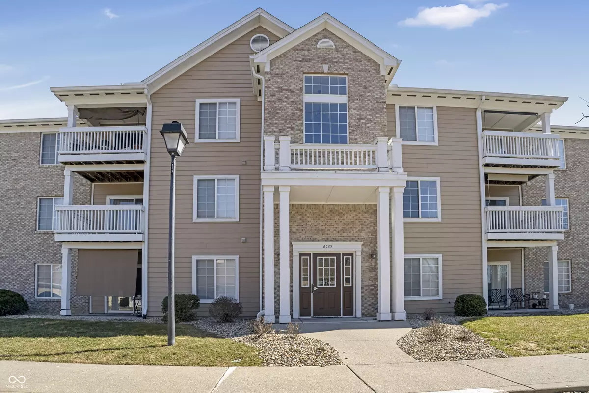 Indianapolis, IN 46237,6525 Emerald Hill CT #207