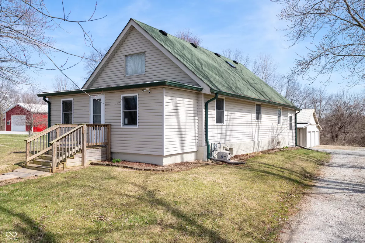 Pendleton, IN 46064,712 N Pendleton AVE