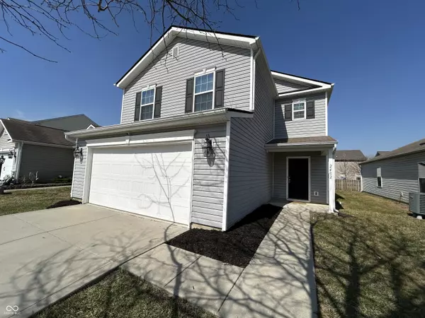 Columbus, IN 47201,2402 Middle View DR