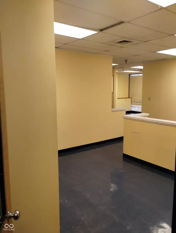 Indianapolis, IN 46208,3737 N Meridian ST #208