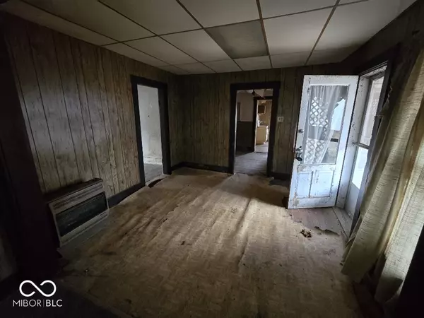 Eaton, IN 47338,407 E South ST