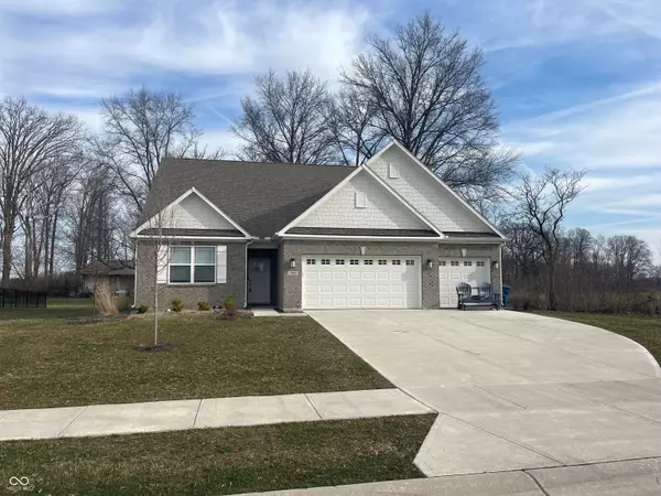 4756 W Williamsburg PASS, New Palestine, IN 46163