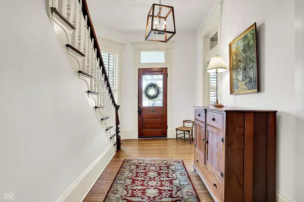 Zionsville, IN 46077,450 W Ash ST