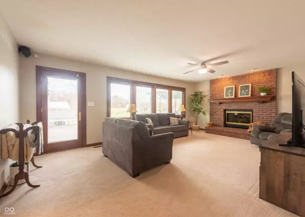 Nineveh, IN 46164,7984 S Deer Lake DR