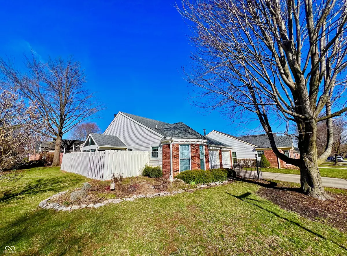 Indianapolis, IN 46250,9390 Charter DR