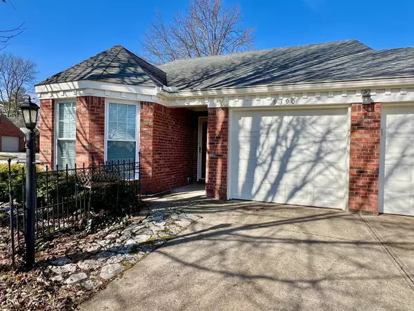 Indianapolis, IN 46250,9390 Charter DR