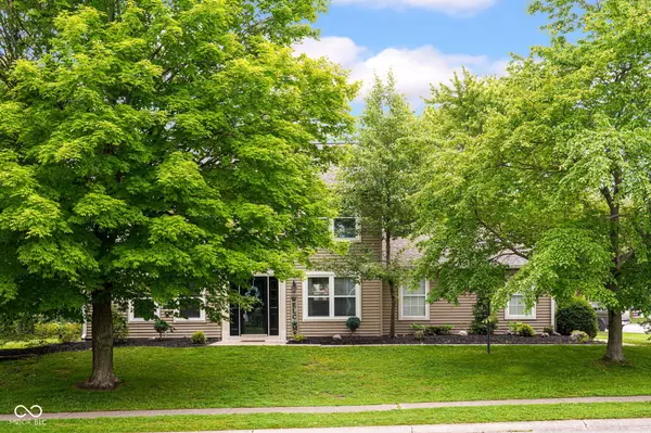 Indianapolis, IN 46237,7383 Poppyseed DR