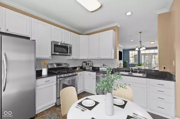 Indianapolis, IN 46220,907 Junction PL #41907