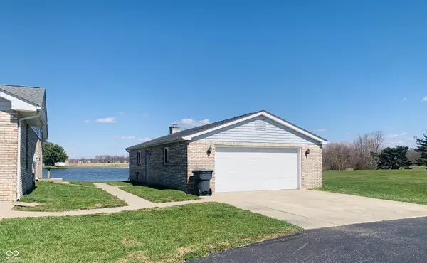 Seymour, IN 47274,44 Carolyn DR