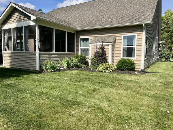 Mccordsville, IN 46055,9752 Brook Wood DR