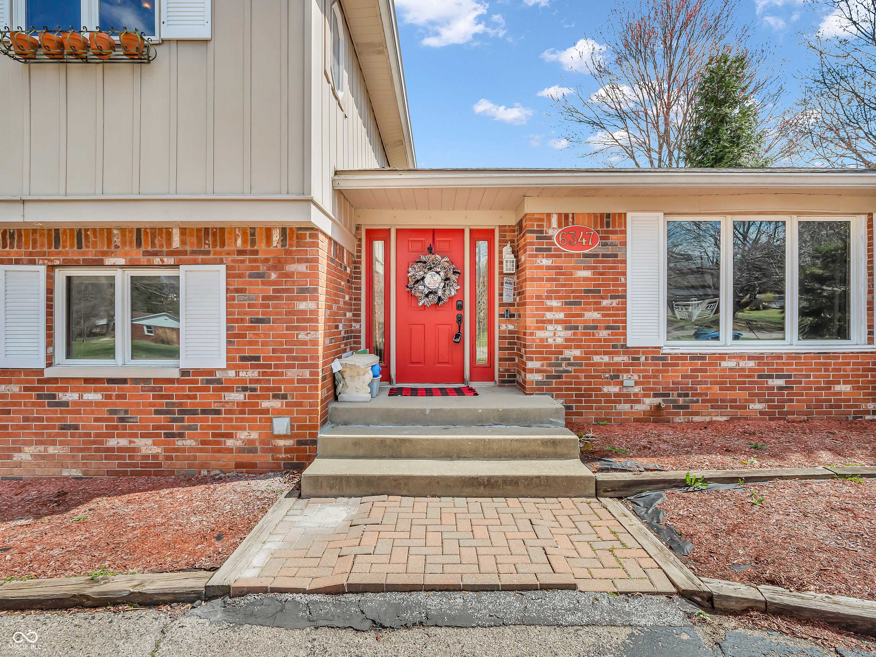 Indianapolis, IN 46217,6347 St Joe DR
