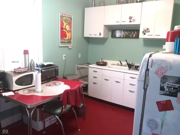 Daleville, IN 47334,8109 S May ST