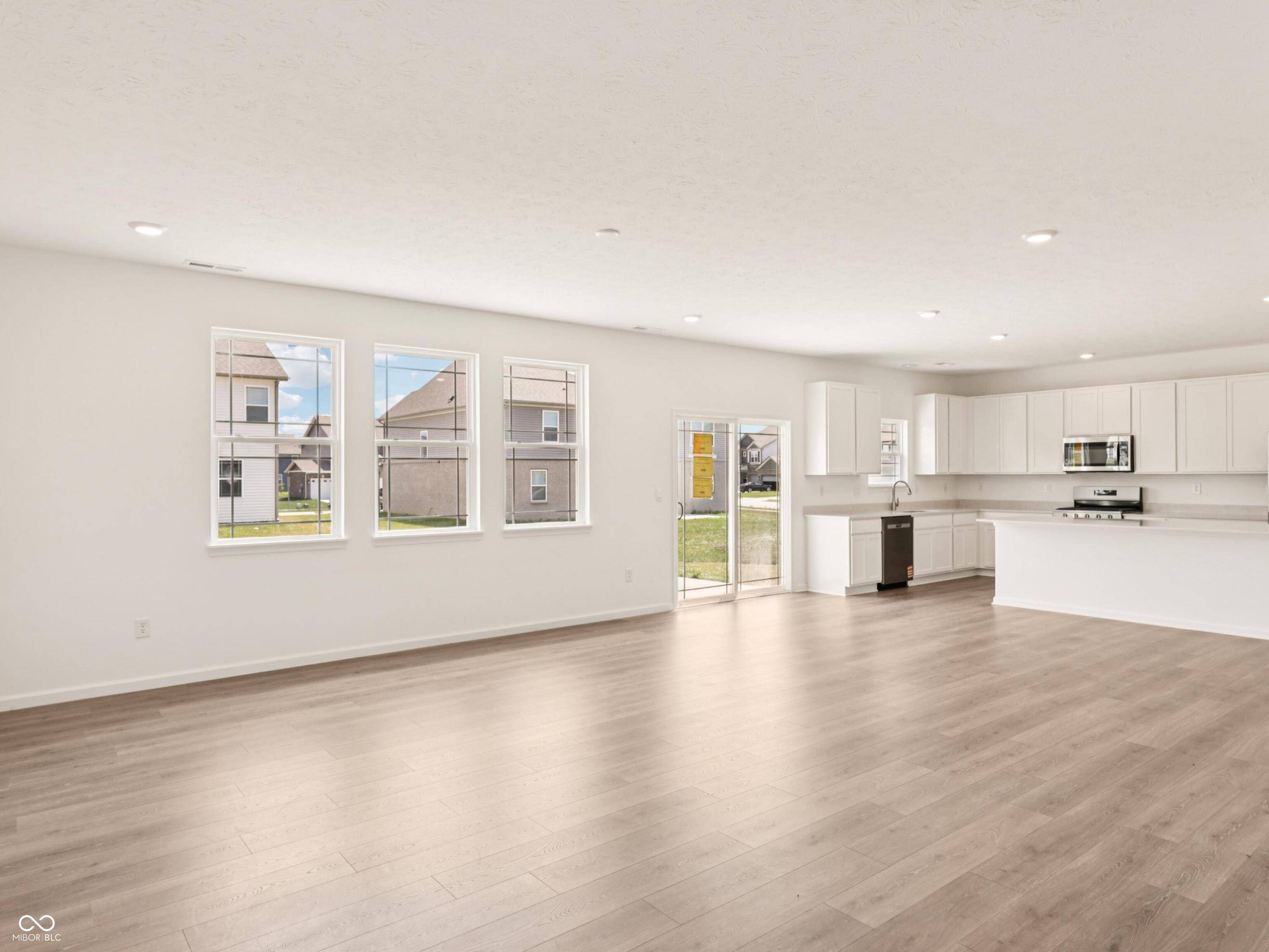 Whiteland, IN 46184,240 Ames DR