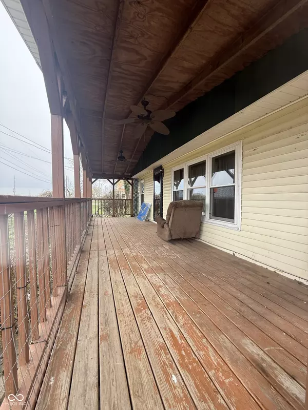 Cayuga, IN 47928,401 E Ferry ST