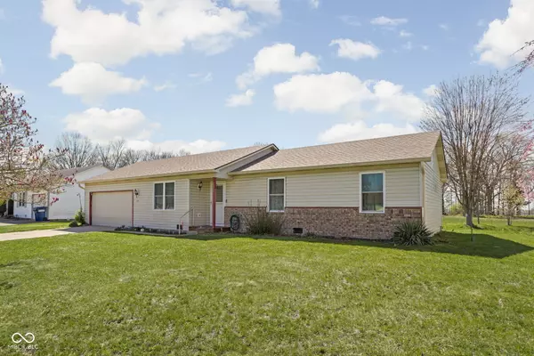 5357 Collett DR E, Camby, IN 46113