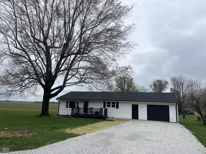 604 N Allen LN, Westport, IN 47283