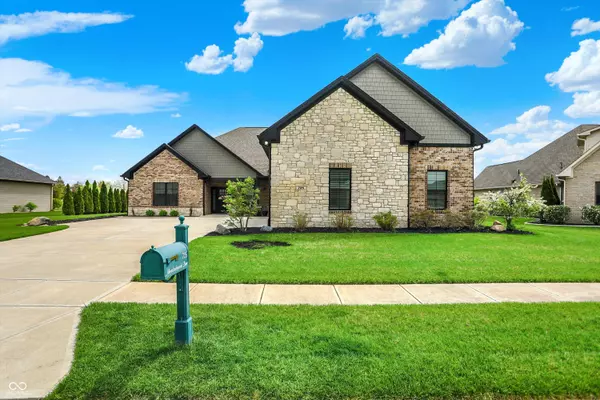 Franklin, IN 46131,725 Meadowbrook LN