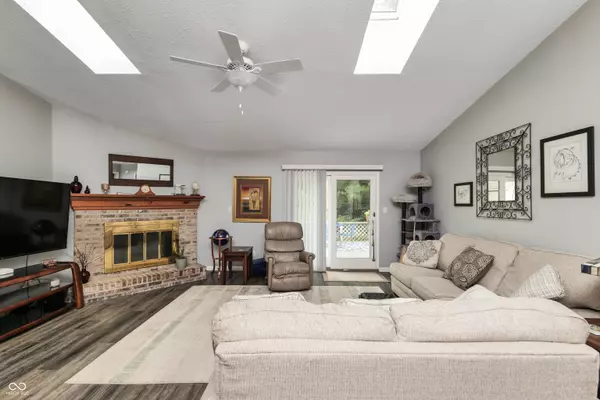 Greenwood, IN 46142,1000 Janet DR