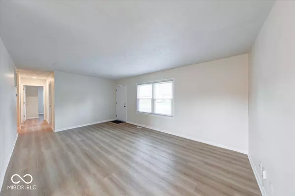 Indianapolis, IN 46226,6501 Meadowlark DR