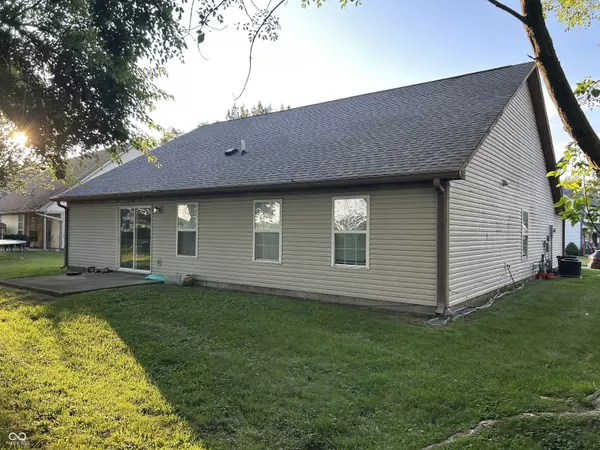Shelbyville, IN 46176,937 Eagle Brook DR